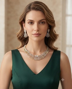 Parure de bijoux plaquée bicolore avec collier en diamant américain taille radiant et boucles d'oreilles assorties, style ethnique pour soirée, vente en gros - Product Image 2