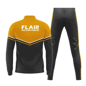 Conjunto Deportivo de Invierno para Hombre, Estilo Retro, de Alta Calidad, con Camiseta de Fútbol y Pantalones, Personalizable con Nombre y Logotipo - Product Image 2