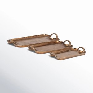 Bandejas de Servir de Metal Chapado en Oro Sólido con Asas, Diseño Rectangular para Uso Residencial, Acabado Pulido, Juego de Tres - Product Image 1