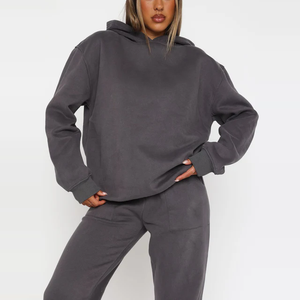 Nouveaux pulls en coton personnalisés avec logo en gros, pulls d'hiver pour femmes, col rond ample et manches longues, couleur unie - Product Image 1