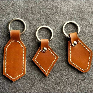 Llavero y llavero de cuero hechos a medida al por mayor hechos de cuero puro y genuino 100% para llaves a bajo MOQ y bajo precio - Product Image 3