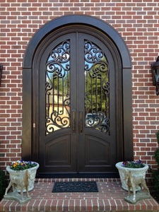 Puertas decorativas exteriores de alta demanda con hierro forjado y vidrio, ideales para mercados residenciales de lujo, fabricadas en Vietnam. - Product Image 3