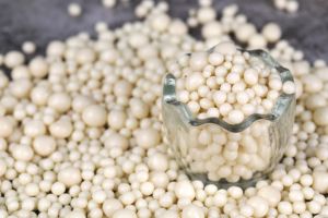 Wholesale Bulk Supplier Factory Direct Sale <b>Chocolate</b> OEM/ODM HALAL White Compound <b>Chocolate</b> Crispy Balls Cocoa Decorating Cakes - Product Image 3