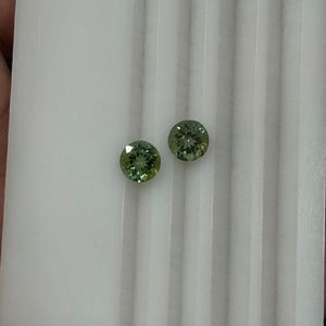 Excelente Par de Turmalinas Verdes Menta Naturales, Corte Redondo, 3.50 Quilates, Claridad Loupe, Grado AAAA, Joyería Fina de Madagascar, Gema de Calidad - Product Image 6