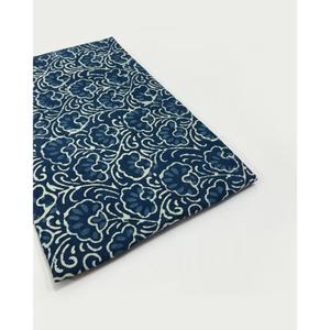 Tissu imprimé 100% coton pour vêtements féminins, matière douce et respirante pour robes et vêtements, disponible en grande quantité - Product Image 4