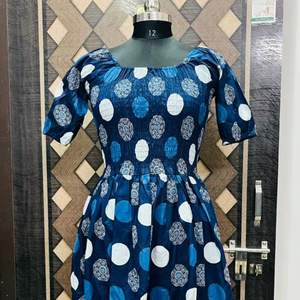 Vestido de Verano Bohemio de Corte Holgado, Vestido Largo de Seda Sari, Cuello en V Profundo, Ajustable, Midi, Tela Ligera, Ropa de Playa - Product Image 1