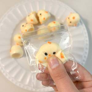 Nuevo Pollo Amarillo Pequeño, Juguete Antiestrés de TPR, Pollo Amarillo Mochi para Aliviar el Estrés - Product Image 2