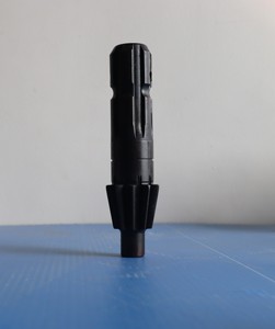 Axe d'engrenage en acier au carbone de haute qualité, usiné CNC, oxydation noire, VARTIS ENGINEERING PVT. LTD. Gujarat - Product Image 1