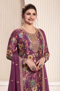 ชุดสาหรี่คามีซแบบกึ่งสำเร็จรูปปักลายดิจิตอล Chinon สำหรับงานปาร์ตี้ งานดิวาลี และงานแต่งงาน - Product Image 2