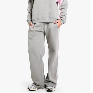 กางเกงจ็อกเกอร์ผ้าหนา 400GSM คุณภาพสูงสำหรับฤดูใบไม้ร่วง/ฤดูหนาว ทรงหลวม สีเทา สำหรับผู้หญิง - Product Image 3