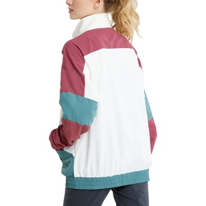 Veste pour femmes OEM Design & Styles personnalisés Vente en gros Vestes de sport de grande taille avec panneaux de couleur personnalisés de haute qualité et fermeture éclair pour femmes - Product Image 4