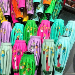 Lanternes en bambou de soie Hoi an de qualité supérieure fabriquées à la main personnalisables en gros pour les occasions du Nouvel An et de la fête des mères pour Halloween - Product Image 1