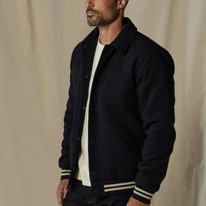 Chaqueta Universitaria Personalizada, Cuerpo de Lana, Parches de Chenilla, Estilo Letterman, Impermeable, Resistente al Viento, Bordado Invernal, Piel de Zorro - Product Image 2