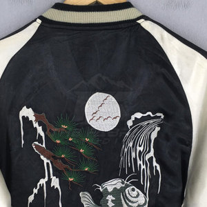 Vêtements de mode streetwear de créateur, veste Sukajan en satin premium avec broderie douce pour un style tendance - Product Image 6