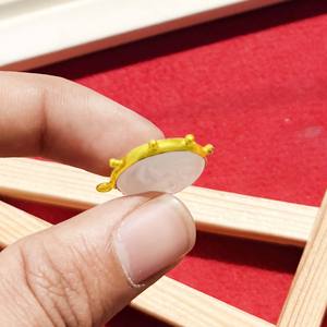 Pendentif visage de lune en nacre naturelle, sculpté à la main, coquille laiteuse, pierre précieuse, charme céleste, bijoux bohèmes, cadeau pour femmes - Product Image 2