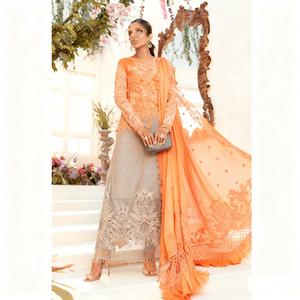 Shalwar Kameez pakistanais dans des styles superbes, avec broderie intégrale en filet sur le devant, broderie en filet sur le corps, travail manuel, costumes pour femmes - Product Image 4