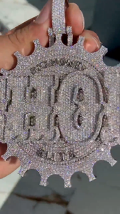 Colgante Personalizado de Hiphop con Piedras de Moissanita, Plata de Ley 925, Colgante Unisex con Diseño Temático para Uso Diario - Product Image 2