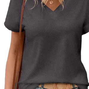 T-shirt ample pour femme, couleur unie, col en V, manches courtes, coupe décontractée, tissu doux, haut d'été disponible dans toutes les couleurs - Product Image 1