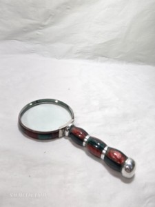 Loupe de luxe en laiton argenté avec manche en résine multicolore, loupe de poche haut de gamme, décoration de bureau, cadeau - Product Image 1