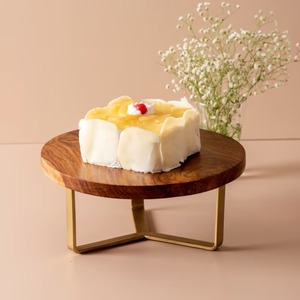Base Elevada de Madera Natural para Exhibir Pasteles, Tartas y Frutas en Eventos o Reuniones, Resina - Product Image 1