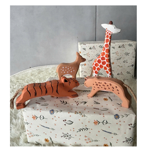 Figuras de Animales de Madera Ecológicas, Colección de Juguetes de Madera Hechos a Mano con Forma de Hongo - Product Image 2