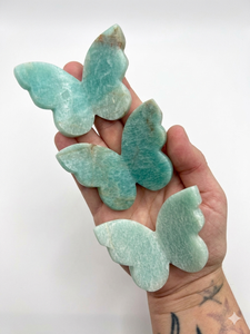 คริสตัลอะเมโซไนต์รูปผีเสื้อคุณภาพสูง พร้อมปีกหินบำบัด แกะสลักผีเสื้อ 3 มิติ และคริสตัลตกแต่ง ขายส่ง - Product Image 4