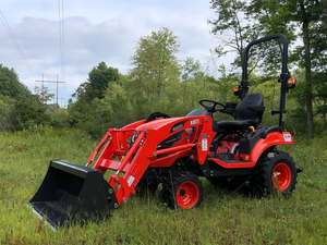 Mini tracteur Kioti à prix avantageux, construction robuste, forte traction, utilisation facile et performances polyvalentes, à vendre - Product Image 3