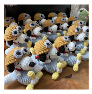 Muñeco de Pingüino de Ganchillo Personalizado, Juguete de Hilo Hecho a Mano para Tiendas de Regalos, Venta al por Mayor y OEM - Product Image 1