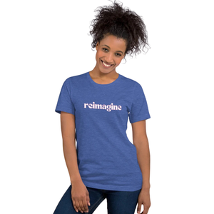 เสื้อยืดกราฟิกสีน้ำเงิน Reimagine พร้อมดีไซน์พิมพ์ตัวอักษรด้านหน้า เสื้อยืดแขนสั้นผ้าฝ้ายลำลอง เสื้อผ้าแฟชั่นสตรีทแวร์สำหรับผู้ชาย - Product Image 1