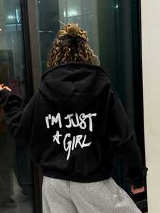Sweat-shirt décontracté à épaules tombantes pour femme, coupe oversize, rouge, avec impression au dos « I'm Just A Girl », style automne - Product Image 5