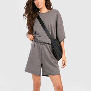 Ensembles décontractés pour femmes de couleur unie, respirants, personnalisés, mode été, col rond, manches courtes, ensemble short oversize pour femmes - Product Image 3