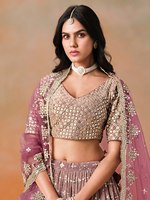 Lehenga violet brodé en organza, coupe trapèze, longueur ras du sol, avec crop top et dupatta, séchage rapide, idéal pour les demoiselles d'honneur