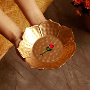 Cuenco Urli Taj Personalizado para Decoración del Hogar, Cuenco de Loto de Metal de Latón Duradero, para Uso en Interiores, para Flores Flotantes en Agua - Product Image 2