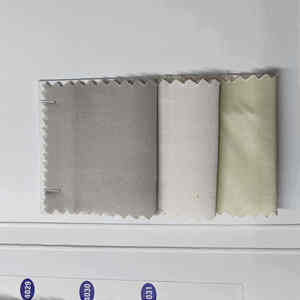 Tissu en soie italienne de luxe, 46 pouces de large, matière fluide et lisse pour les saris, les tuniques, les robes et les vêtements de mode - Product Image 1