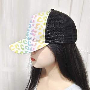 Gorra de Béisbol Unisex con Estampado de Vaca, Ajustable, de Malla Transpirable, Estilo Urbano para Adultos, Ropa Casual de Primavera/Verano - Product Image 4