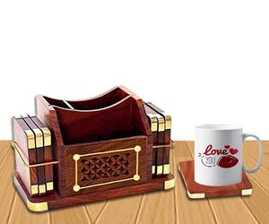Organisateur de bureau en bois avec panneau sculpté et accents dorés, coffret cadeau sur le thème de l'amour - Product Image 1