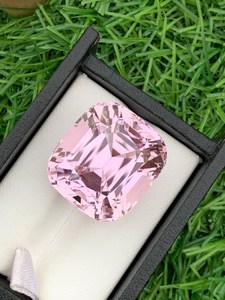 หินอัญมณี kunzite สีชมพูธรรมชาติตัดได้อย่างแม่นยำหินหลวมฉลาดสูงสำหรับทำเครื่องประดับทำแหวนจี้รักษา - Product Image 2