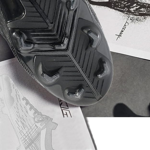 รองเท้าฟุตบอลรองเท้ากีฬาแบบตาข่ายทนทานรองเท้าฟุตบอลสวมใส่สบายทุกวัน - Product Image 4