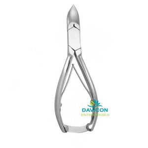 Pince à ongles cuticules de haute qualité, Instruments de beauté par décompression daviateur - Product Image 1