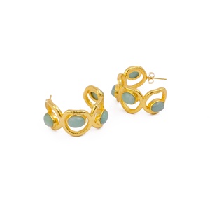 Boucles d'oreilles créoles texturées en laiton électrolytique or Amazonite fabriquées à la main clous de créateur élégants bijoux artisanaux en gros à la mode - Product Image 4