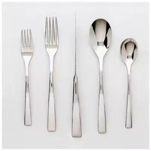 Ensemble de couverts en acier inoxydable pour une mise en place de table moderne, élégant et de qualité hôtelière - Product Image 2