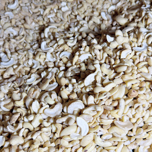 Vietnam Trusted Supplier Santigo Cashew <b>Nuts</b> Kaju Broken Kaju In Bulk Cheap Bulk <b>Kernel</b> Cashew <b>Nuts</b> - Product Image 1
