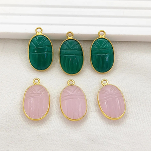 Pendentif Scarabée en Malachite Sculpté à la Main, Plaqué Or, Breloque Coccinelle en Malachite Naturelle, Fournisseurs de Bijoux - Product Image 2