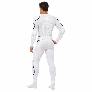 Trajes de protección que ofrecen seguridad premium con tela ligera de alta durabilidad, cobertura completa del cuerpo, a prueba de polvo y ajuste cómodo. - Product Image 5