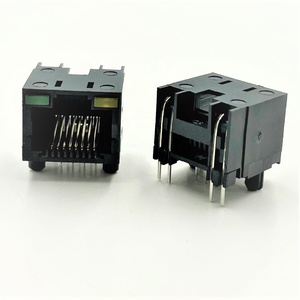 Stock LITE Cat5e RJ45 8P8C Conector hembra Puerto único Sin blindaje Negro Compatible con RoHS PA48 Carcasa Conectores Ethernet - Product Image 2