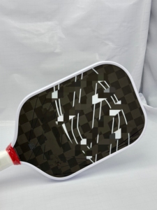 Raquette de pickleball personnalisable OEM/ODM de 16 mm, haute performance, en fibre de carbone 18K, noyau en nid d'abeille, écologique, pour enfants, certifiée USAPA - Product Image 4