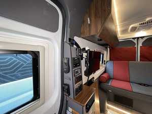 Winnebago Roam 59RA VAN - Product Image 4