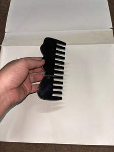 Handmade Customized Buffalo Horn Lice <b>Comb</b> Genuine Horn Hair Care Tool for Curly and <b>Straight</b> Hair Common <b>Comb</b> for Home Use - Product Image 4