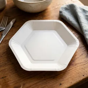 Assiette jetable hexagonale de 6 pouces en pulpe de bagasse moulée, qualité export, biodégradable, écologique, de qualité alimentaire, résistante à l'eau pour - Product Image 1