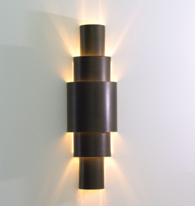 Lámpara de Pared Moderna de Hierro Metálico con Acabado Plateado, Diseño Exclusivo para Interiores, para Sala de Estar o Dormitorio - Product Image 6